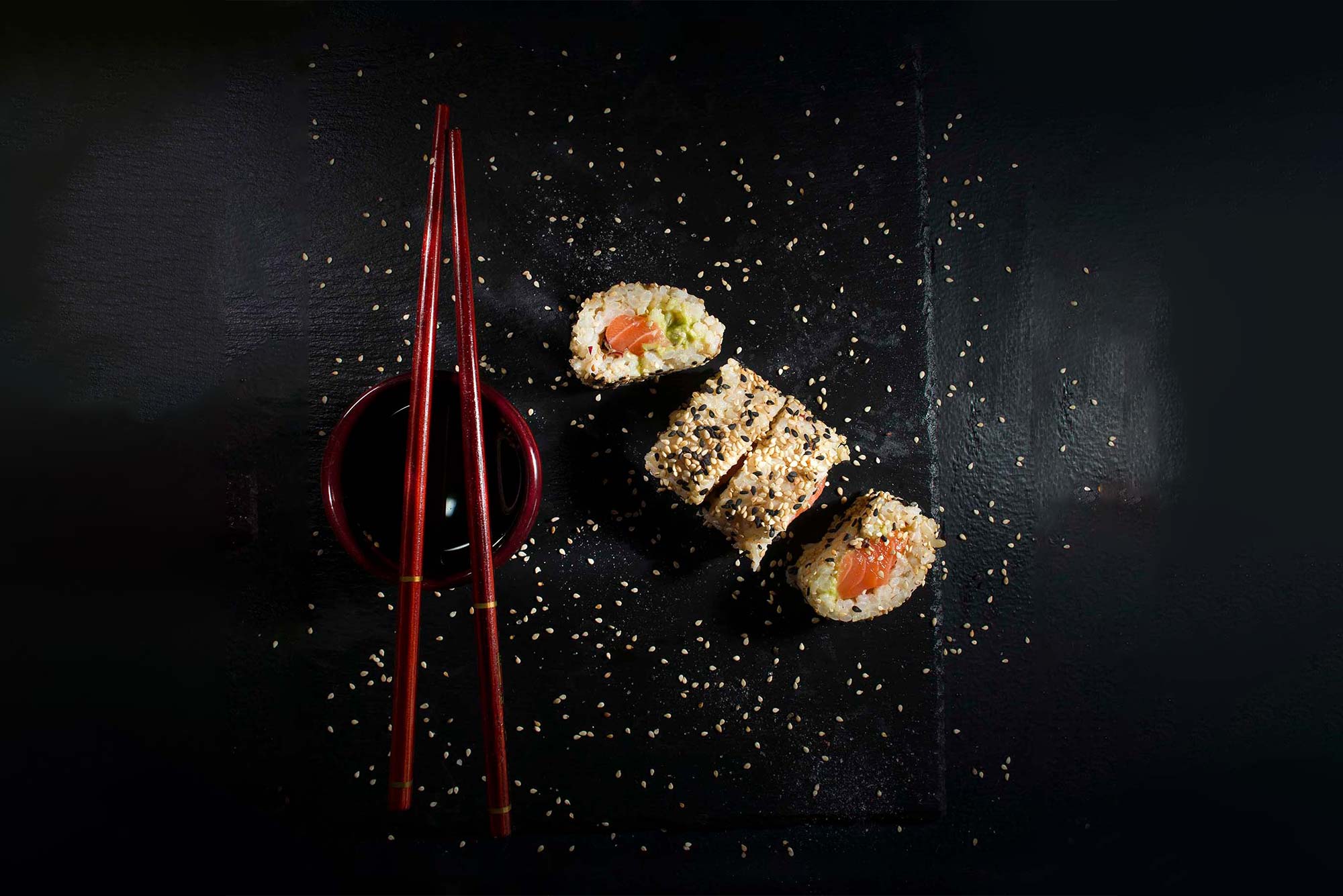sushi-dish-with-chopsticks-PVJLAGB__